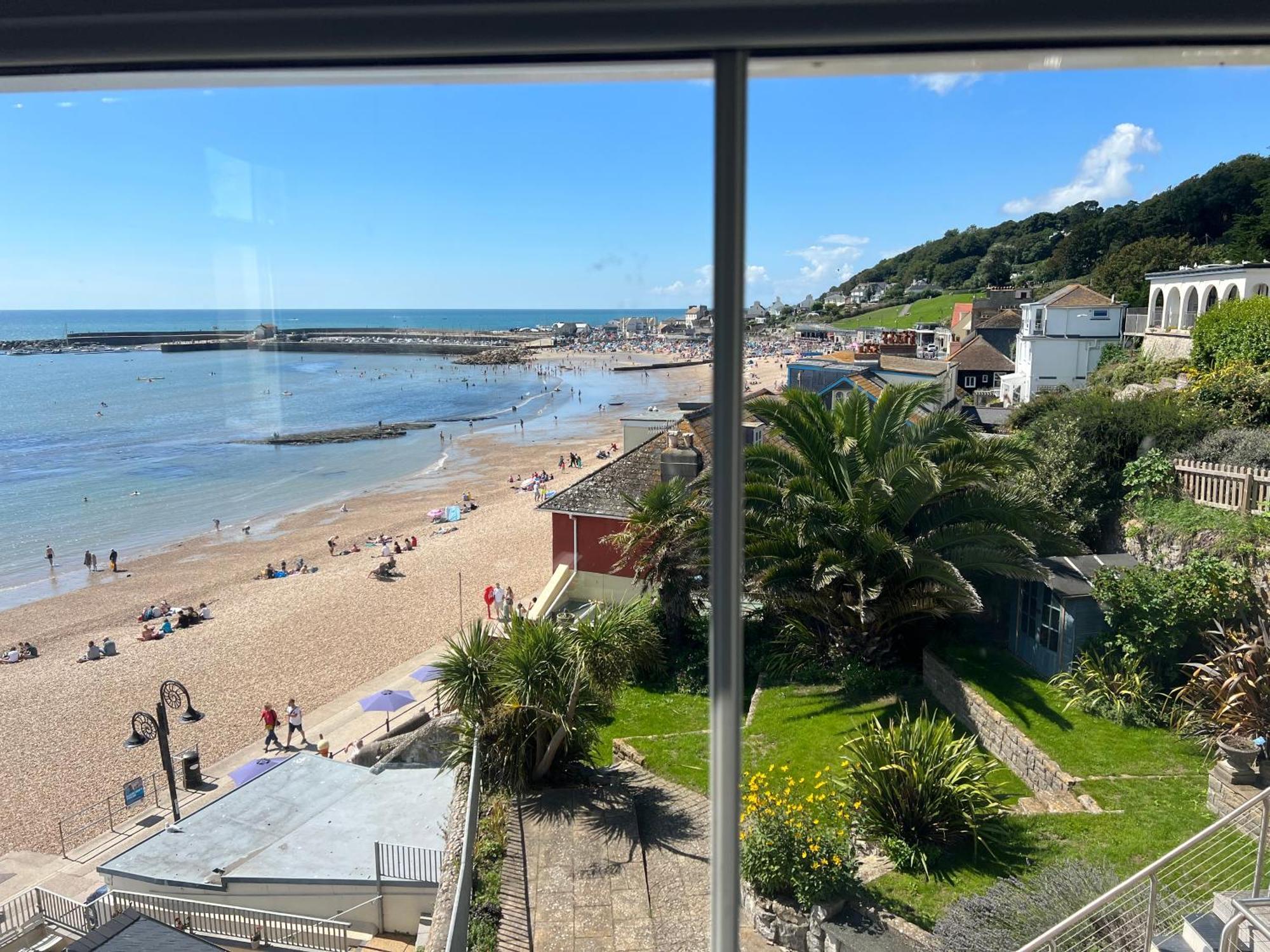 High Tides Apartment Lyme Regis Exterior photo